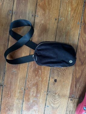 lululemon athletica Black Belt Bag with Subtle Logo